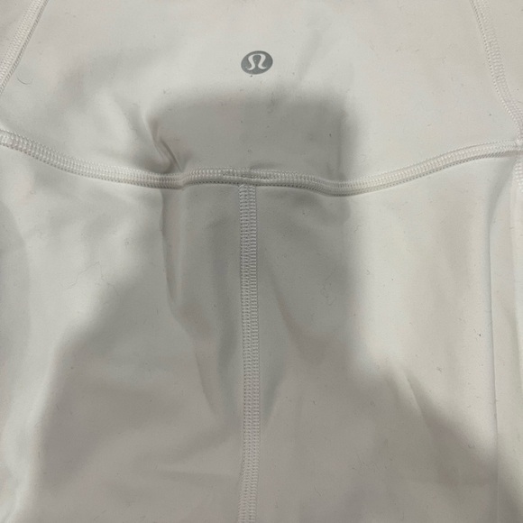 Lululemon cropped White Leggings size 4, mess on legs.NWT - Picture 5 of 10